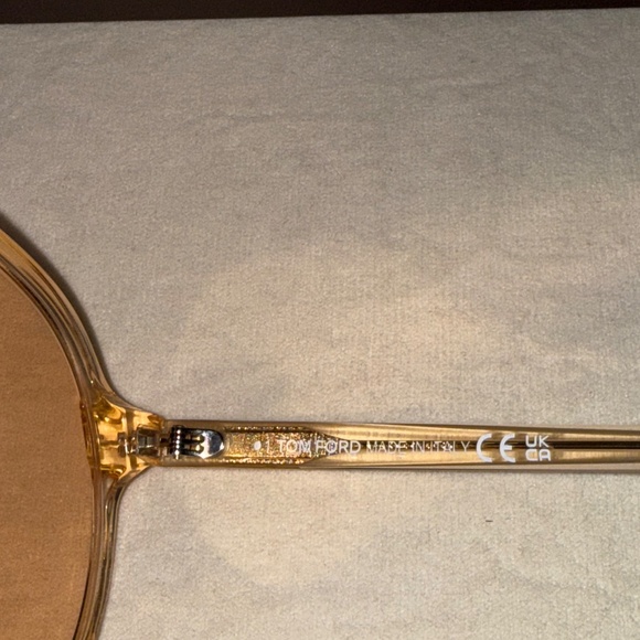 Tom Ford Unisex Transparent Sunglasses -like new - Picture 5 of 8